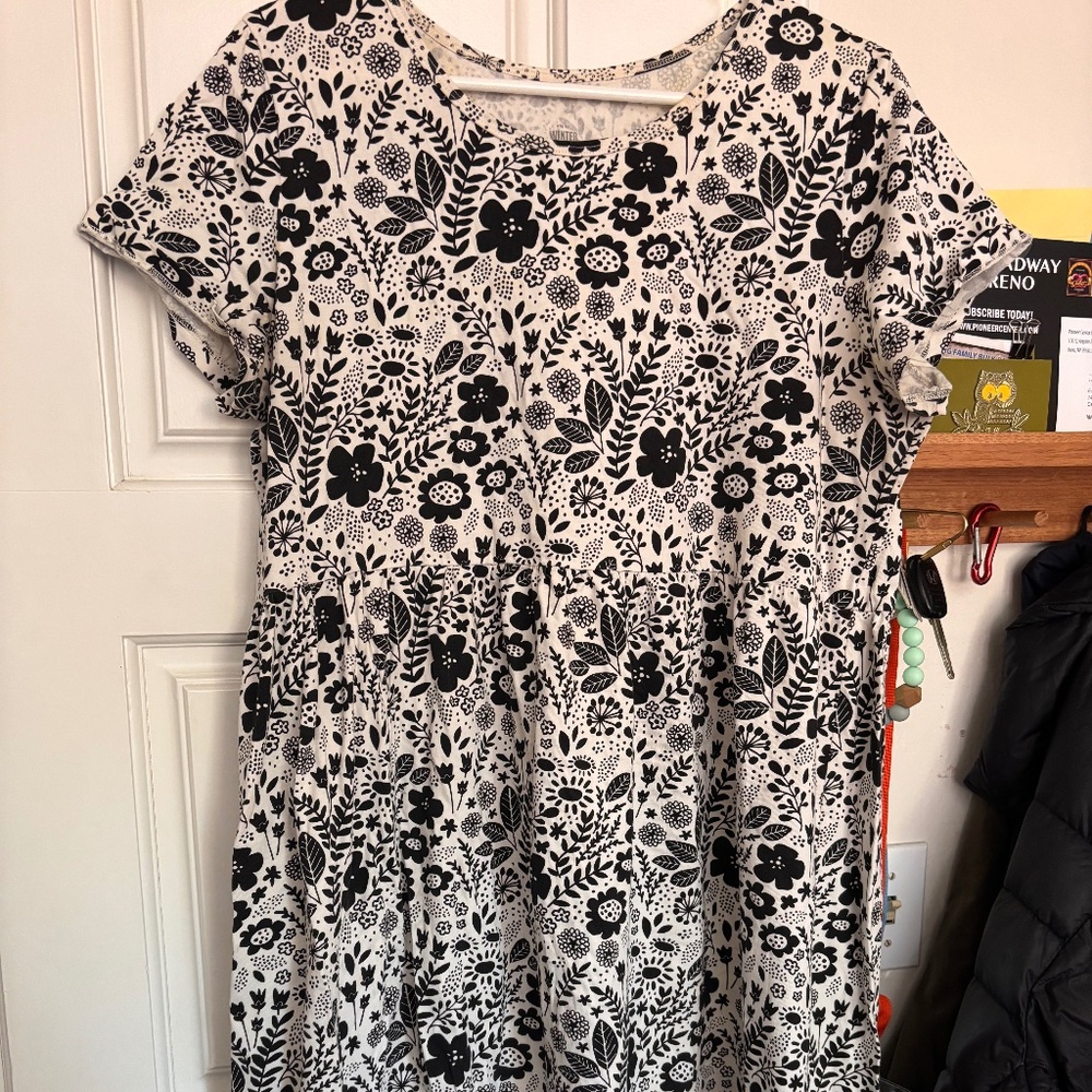 Winter Water Factory organic cotton floral Stockholm dress